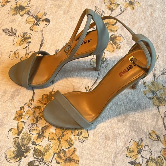 JustFab Rosie Heels Size 7.5 - Never worn, slight flaws - Picture 3 of 6